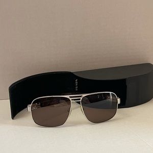 PRADA NEW BARELY WORN SUNGLASSES